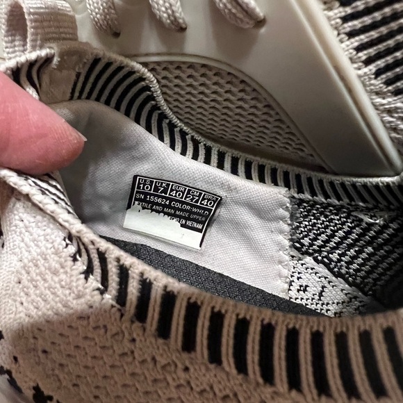 Skechers White and Black Athletic Shoes - Picture 3 of 3